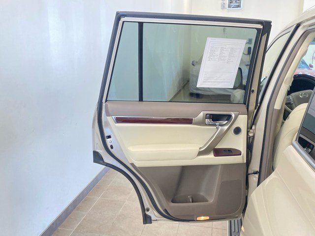Used 2014 Lexus GX 460 Luxury AWD/4WD image 9