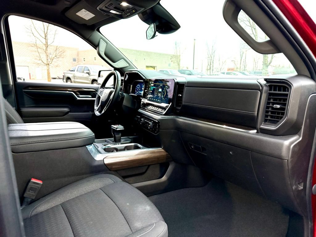 Used 2024 Chevrolet Silverado 1500 RST w/ Convenience Package II AWD/4WD image 24