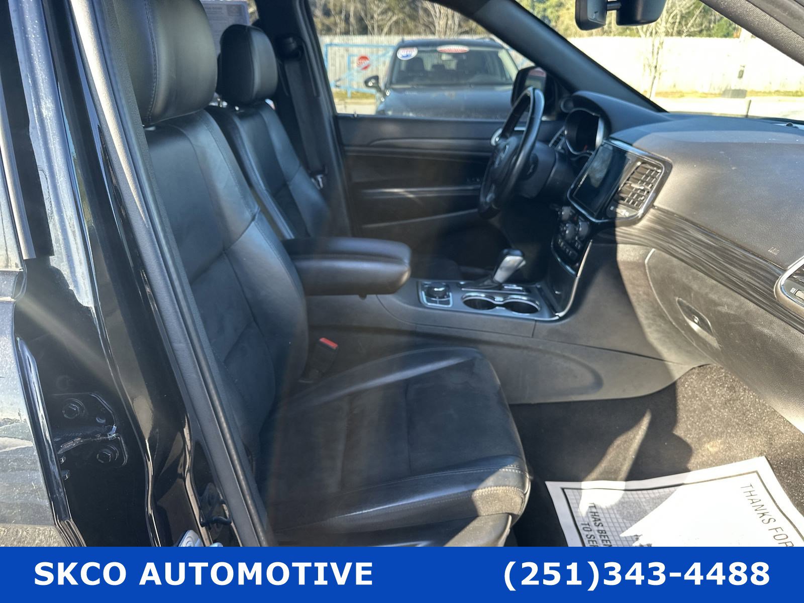 Used 2022 Jeep Grand Cherokee Laredo X image 13