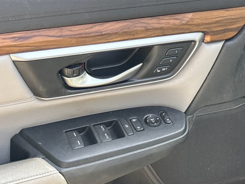 Used 2017 Honda CR-V EX-L image 16