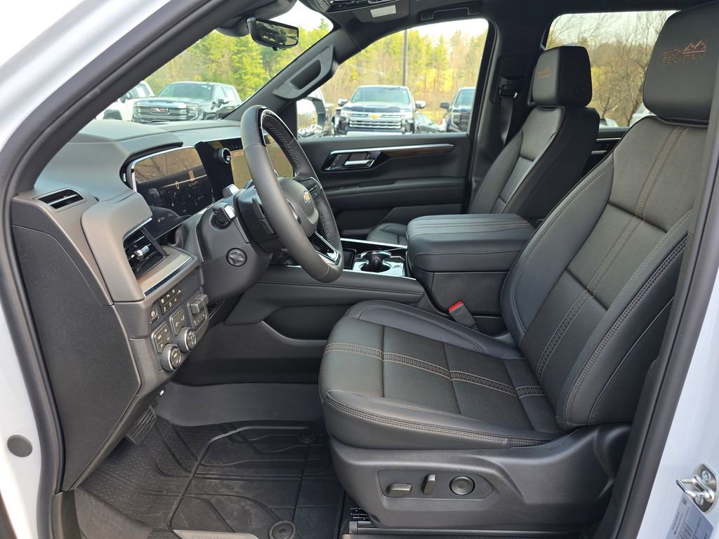 New 2026 Chevrolet Suburban High Country image 4