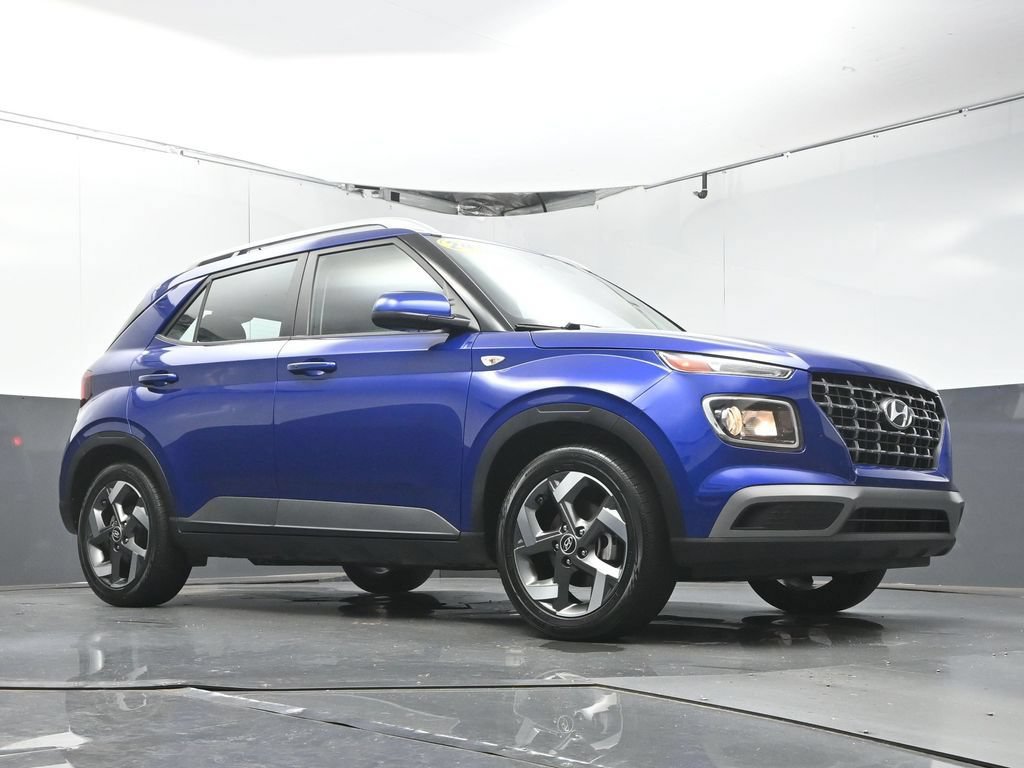 Used 2024 Hyundai Venue SEL FWD image 40