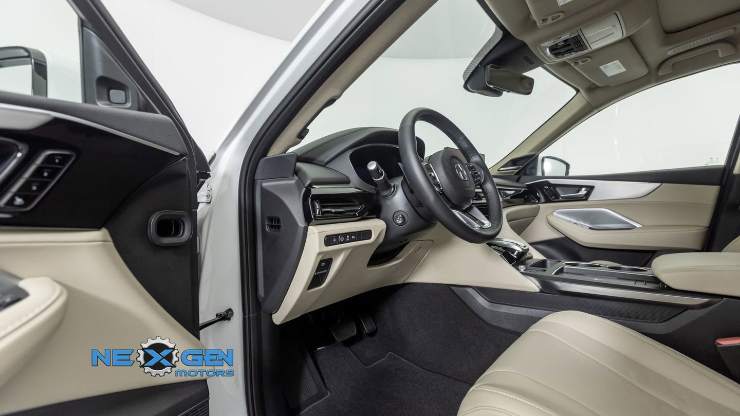 Used 2025 Acura MDX w/ Technology Package image 10