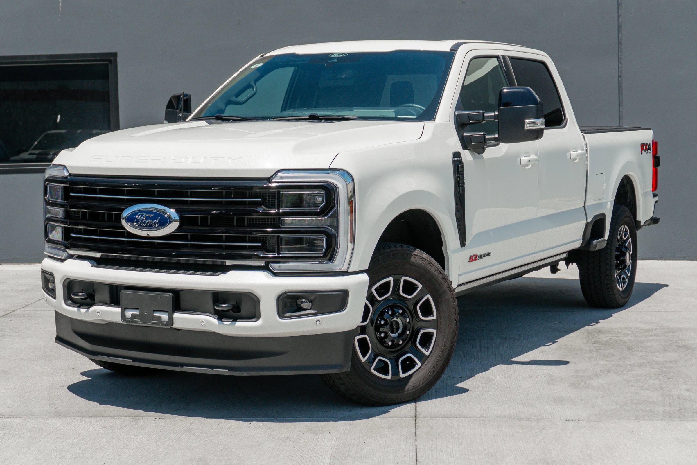 Used 2026 Ford F250 Platinum AWD/4WD image 3