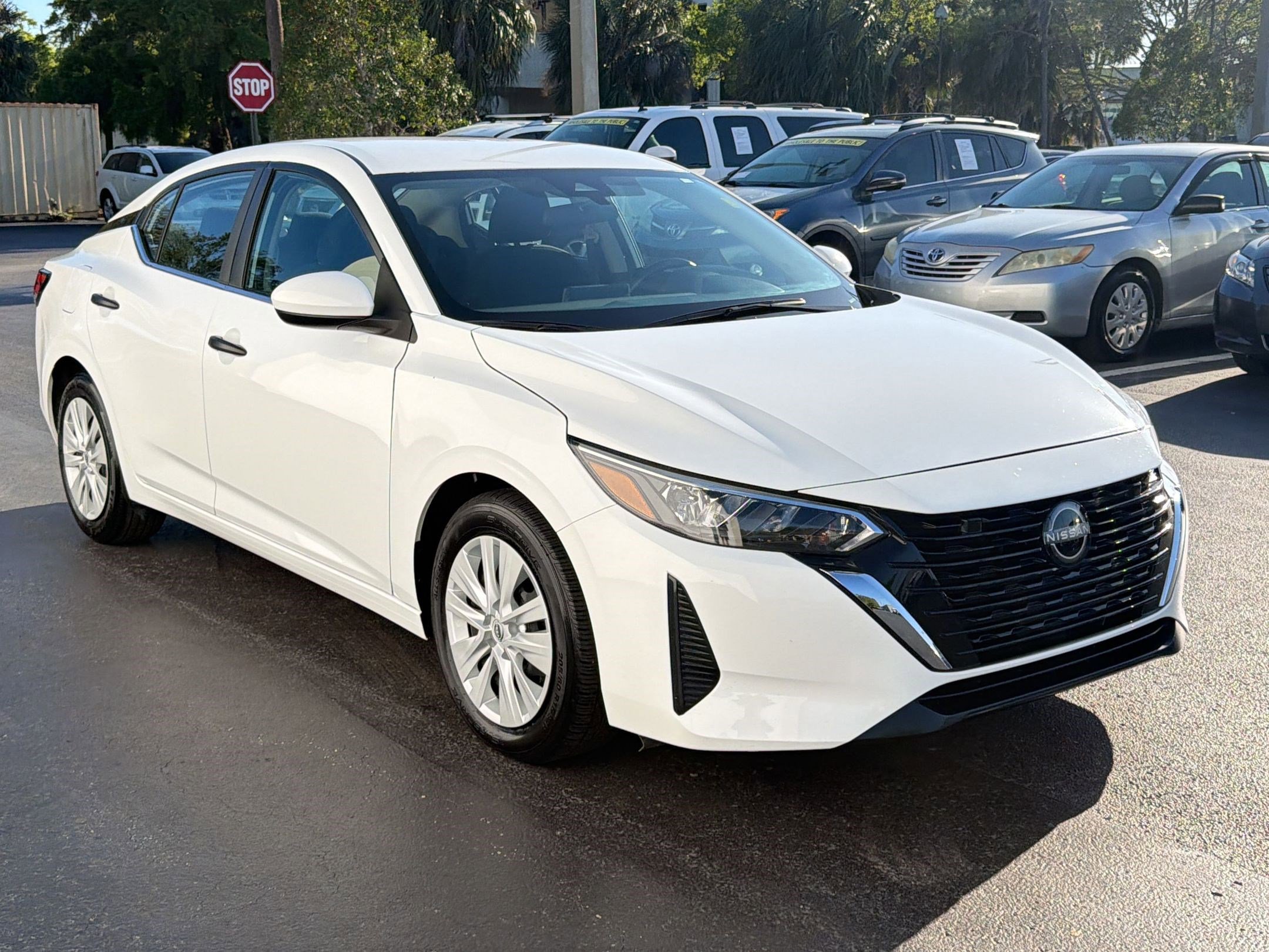 Used 2025 Nissan Sentra S image 7