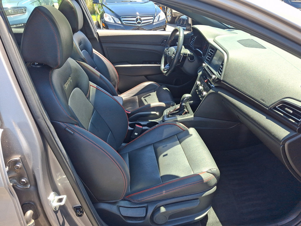 Used 2020 Hyundai Elantra Sport w/ Premium Package 02 FWD image 15