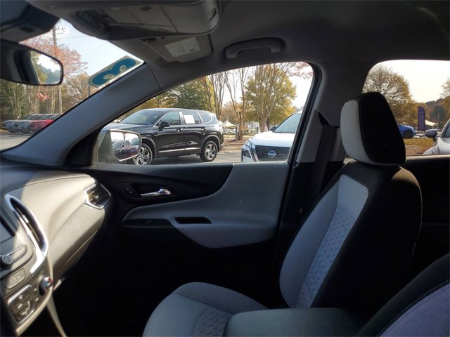 Used 2023 Chevrolet Equinox LT image 17