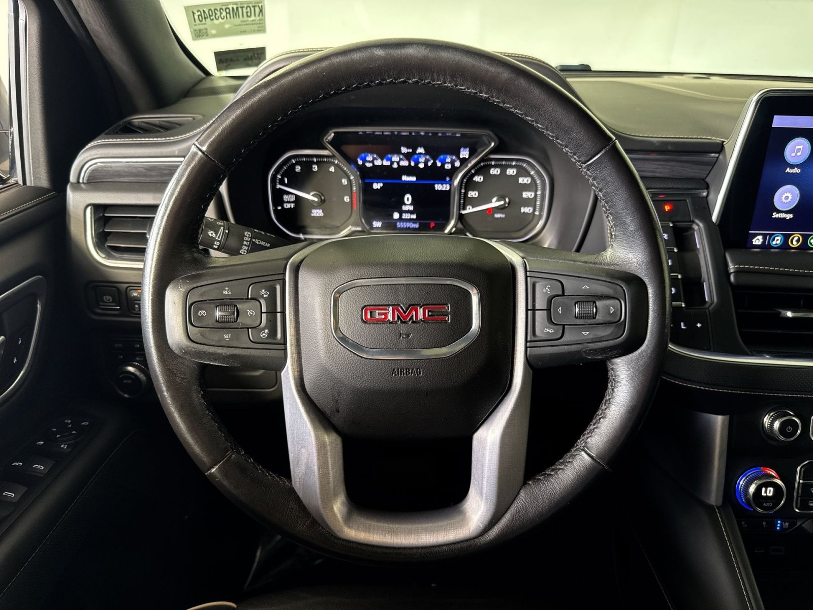 Used 2021 GMC Yukon SLT w/ SLT Premium Package AWD/4WD image 16