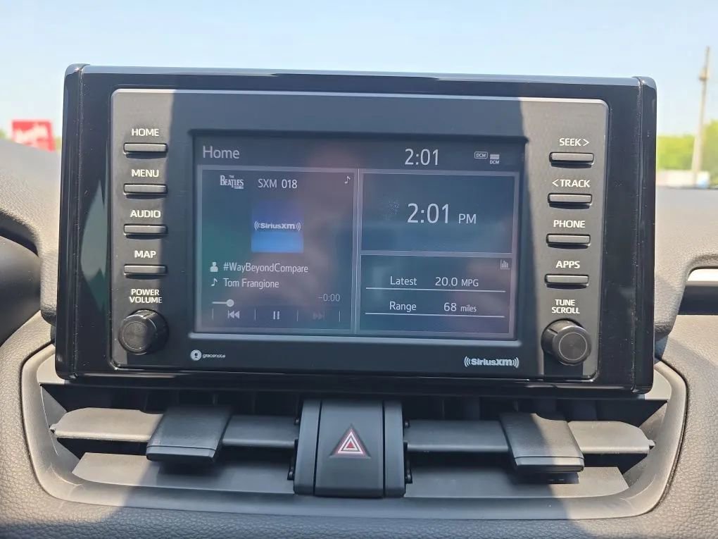 Used 2020 Toyota RAV4 XLE FWD image 26