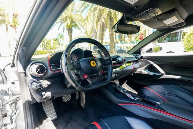 Used 2018 Ferrari 812 Superfast RWD image 55