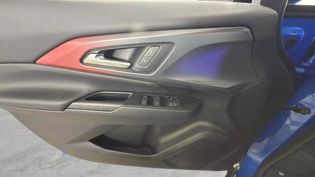 Certified 2026 Chevrolet Equinox EV RS AWD/4WD image 25