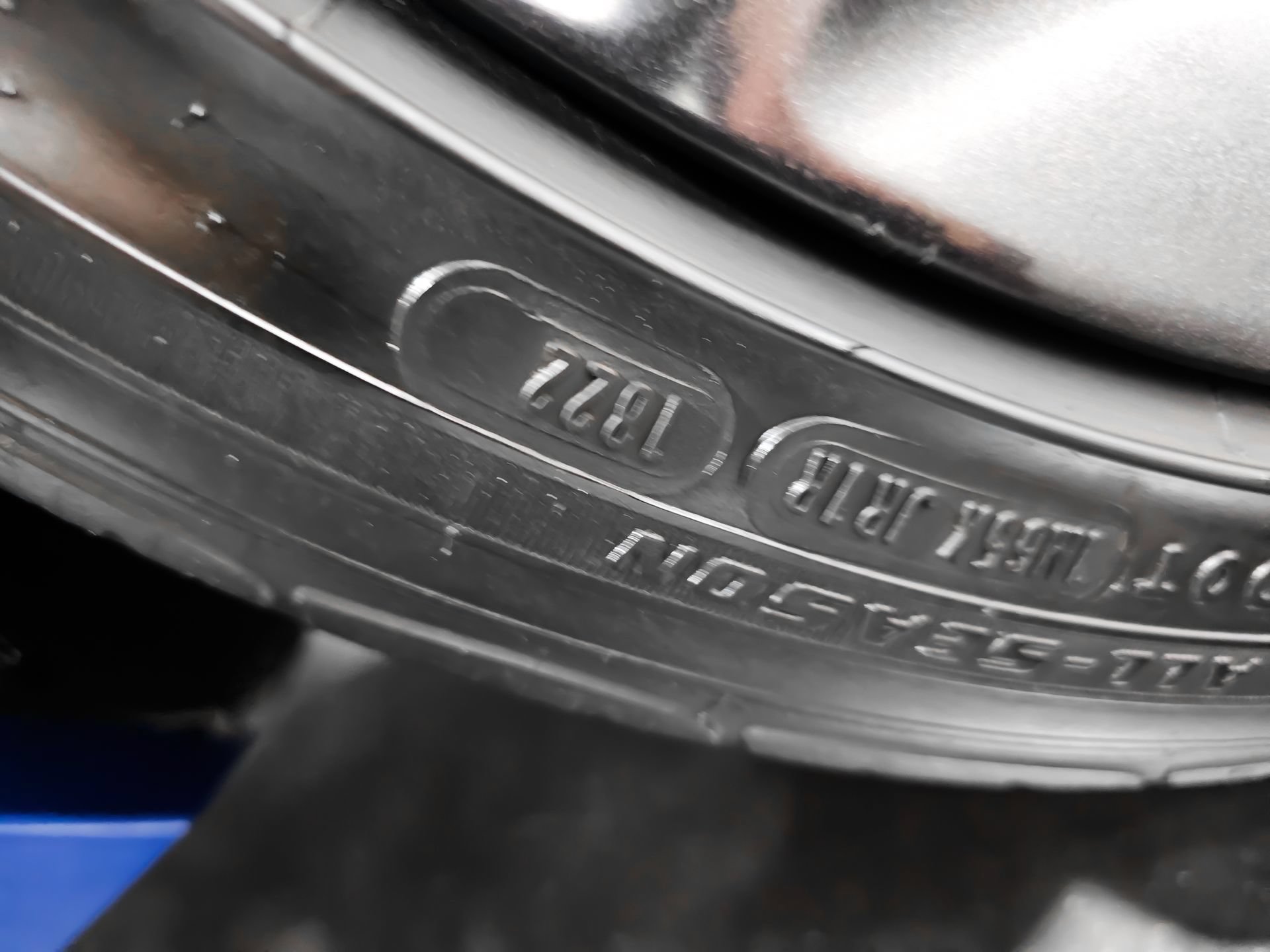 Used 2022 Chevrolet Camaro LT RWD image 33