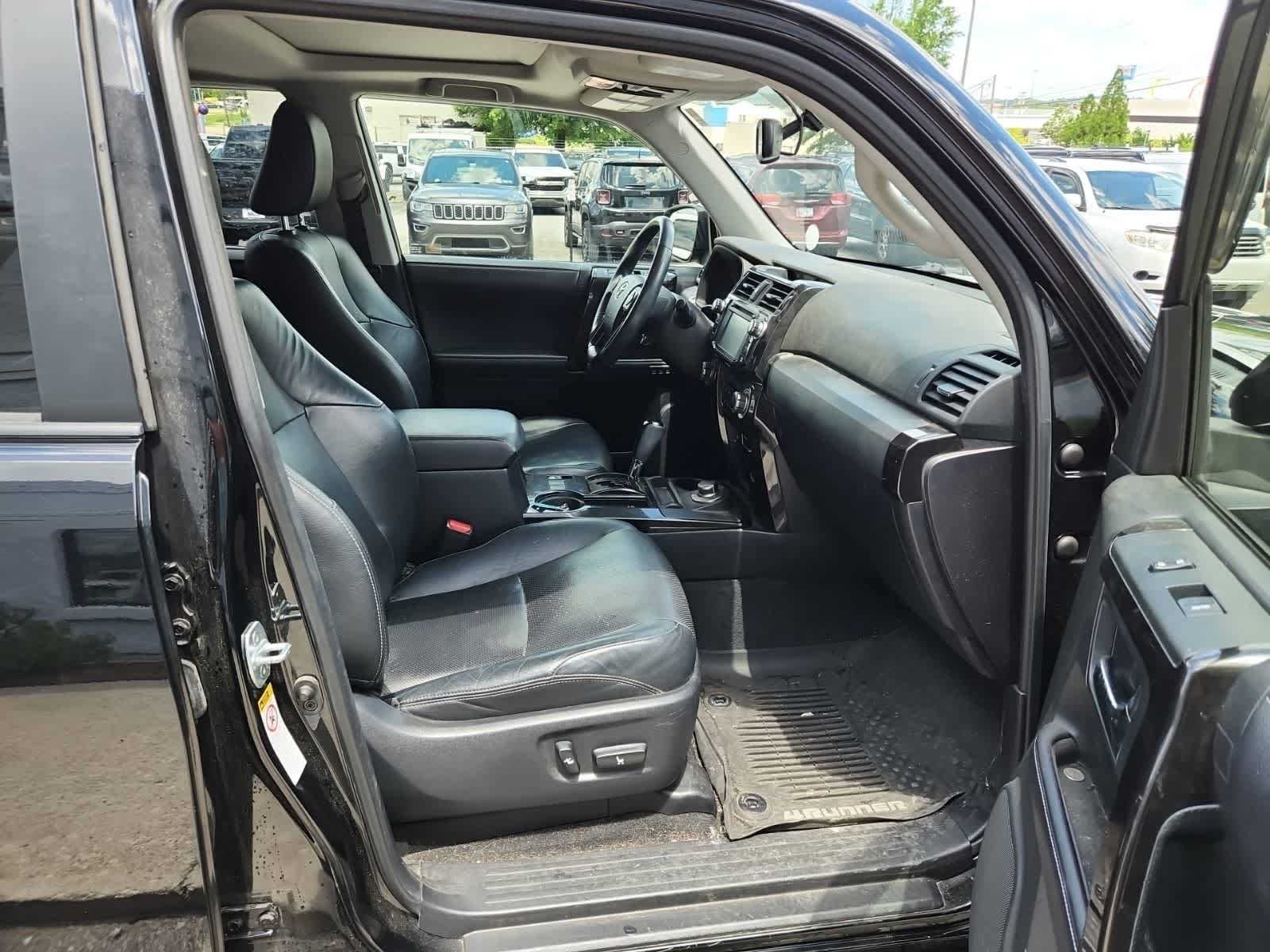 Used 2019 Toyota 4Runner Limited AWD/4WD image 20