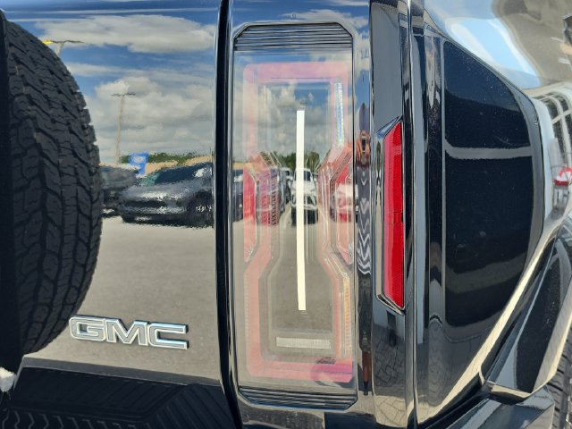 Certified 2025 GMC Hummer EV 3X AWD/4WD image 9