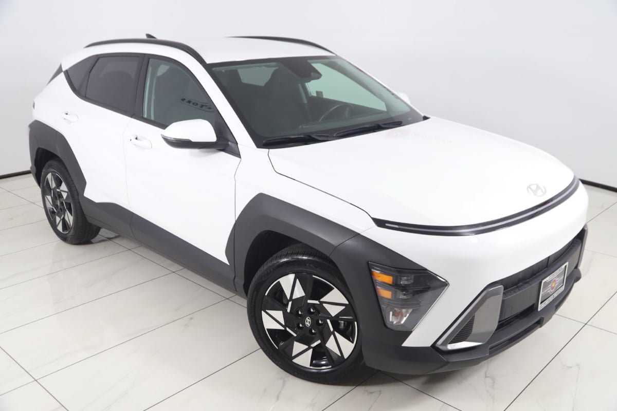 Used 2024 Hyundai Kona SEL FWD image 13