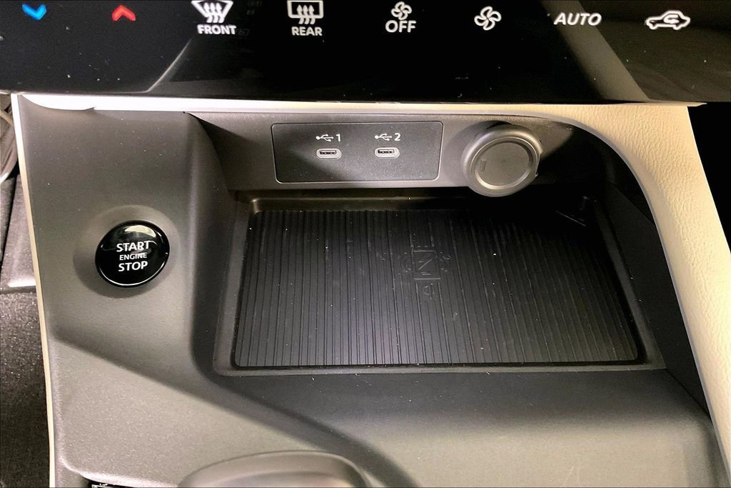 New 2026 Nissan Sentra SL w/ Floor Mat Package FWD image 33