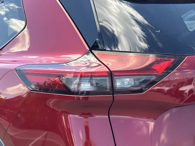 Used 2021 Nissan Rogue SL w/ Premium Package FWD image 10