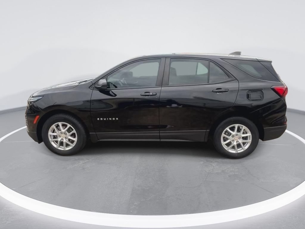 Used 2023 Chevrolet Equinox LS FWD image 5