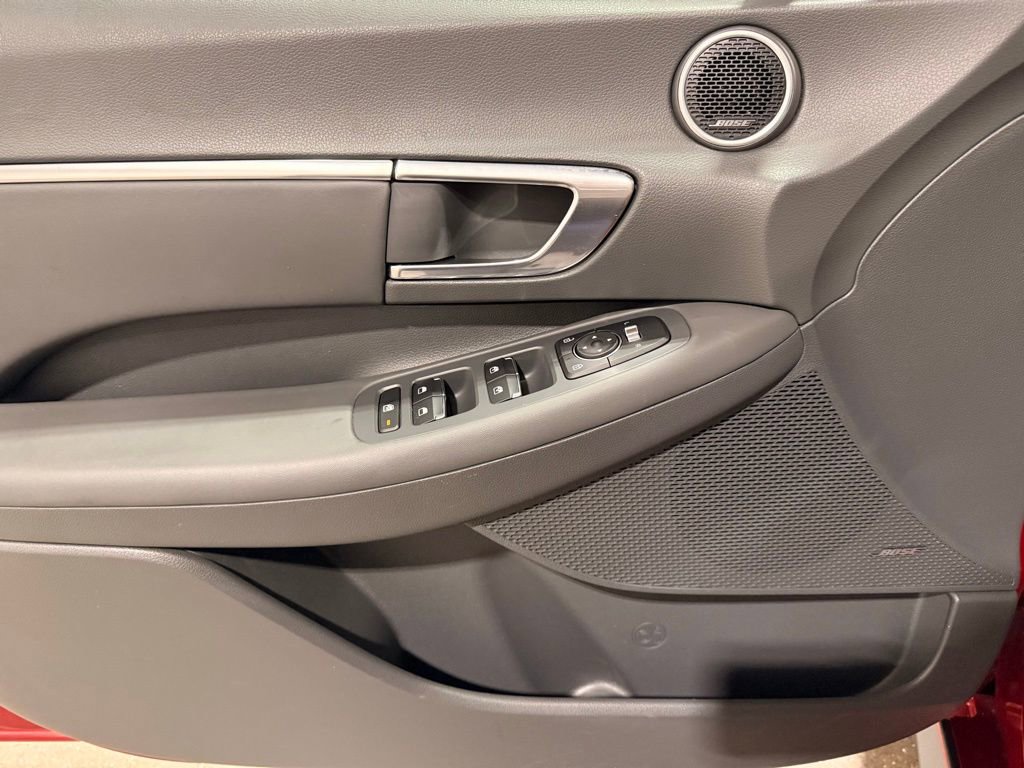 Used 2023 Hyundai Sonata SEL Plus w/ Preferred Accessory Package image 13