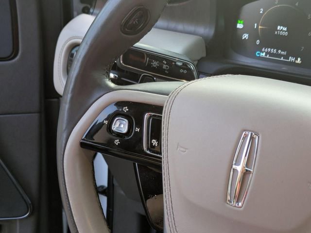Used 2022 Lincoln Aviator Reserve image 17