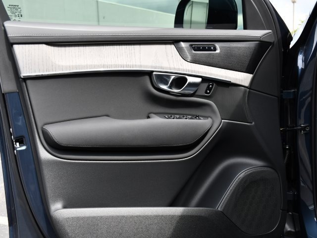 New 2026 Volvo XC90 B6 Ultra w/ Protection Package Premier image 10