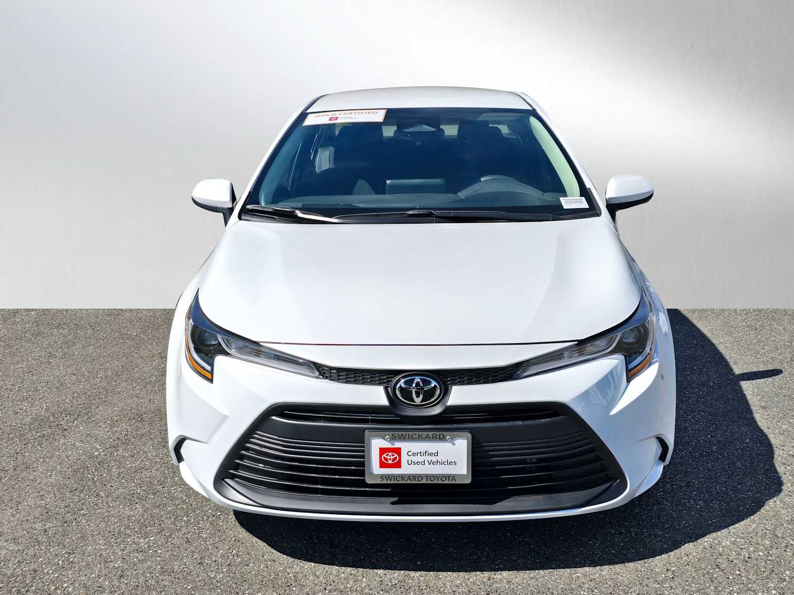 Used 2026 Toyota Corolla LE FWD image 8