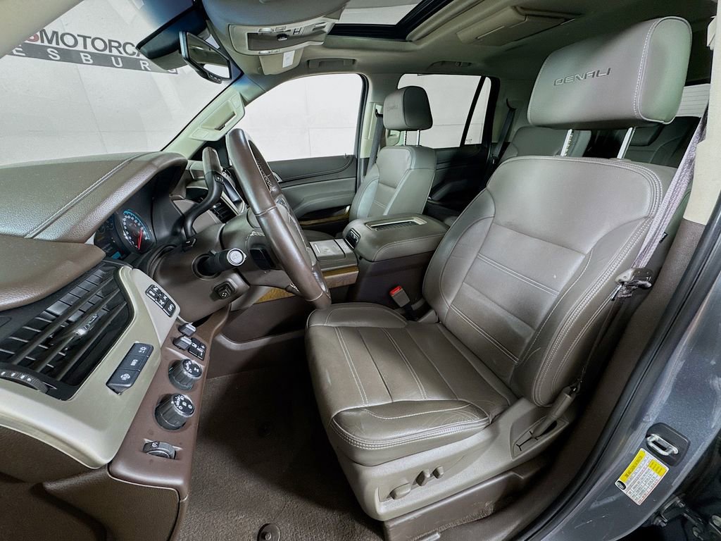 Used 2020 GMC Yukon Denali w/ Denali Ultimate Package image 22