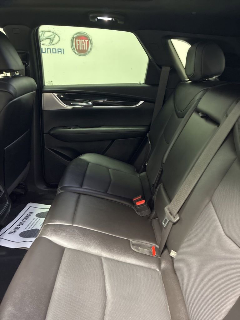 Used 2021 Cadillac XT5 Premium Luxury image 16