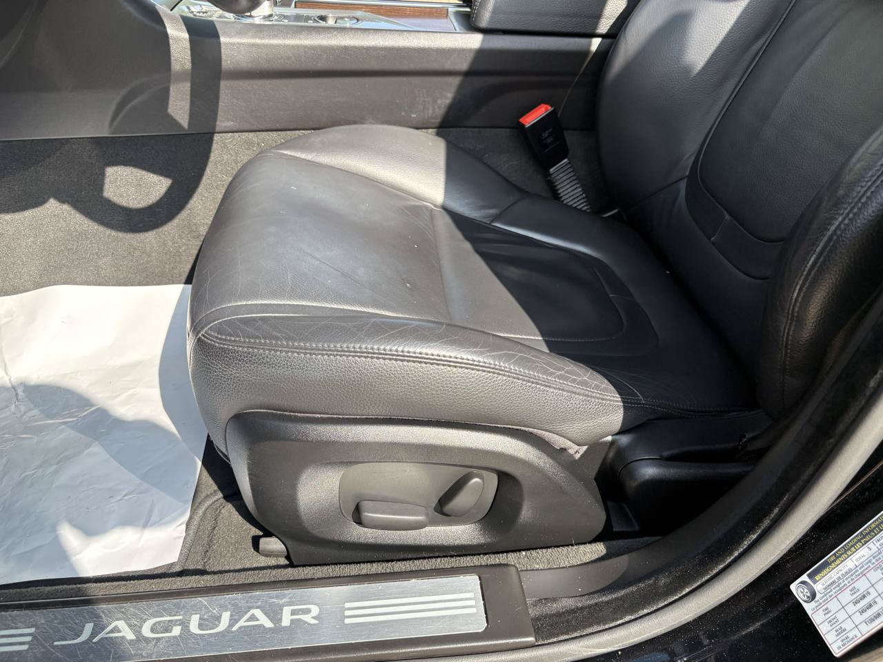 Used 2014 Jaguar XF 3.0 AWD/4WD image 37