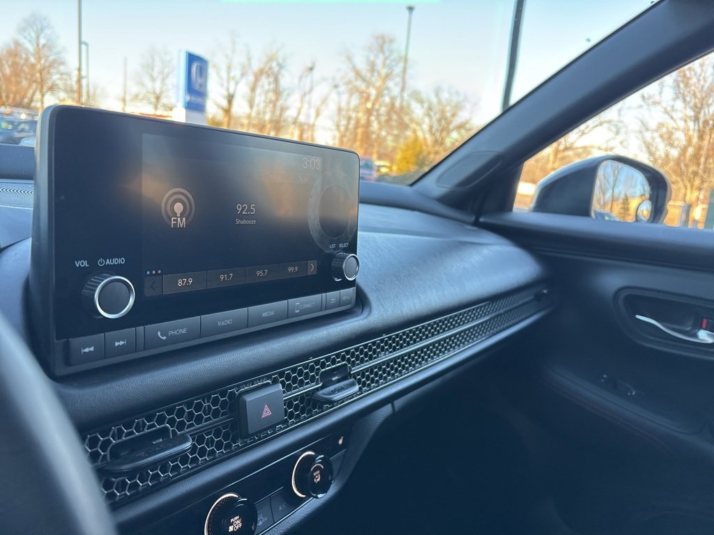 Used 2025 Honda HR-V Sport image 18