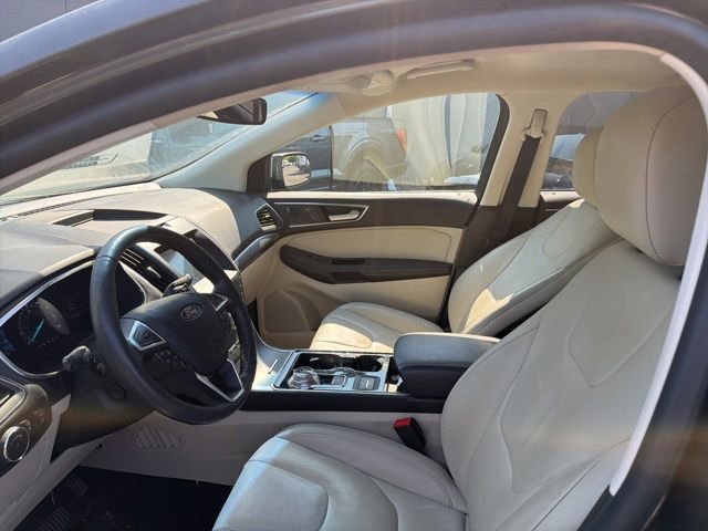 Used 2020 Ford Edge Titanium AWD/4WD image 9