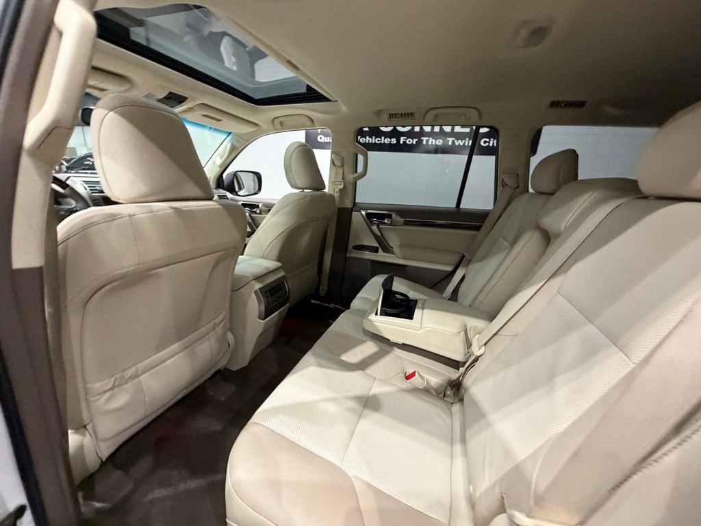 Used 2015 Lexus GX 460 w/ Premium Package image 25