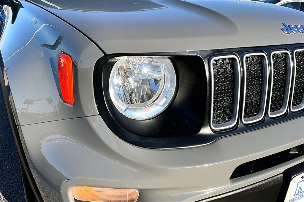 Used 2022 Jeep Renegade Latitude image 29