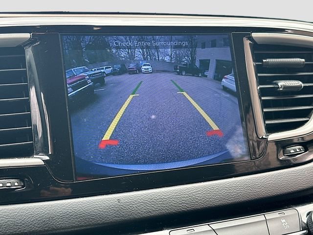 Used 2017 Chrysler Pacifica Touring-L image 15