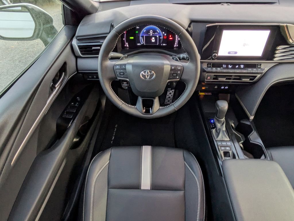 Certified 2025 Toyota Camry SE w/ Convenience Package image 16