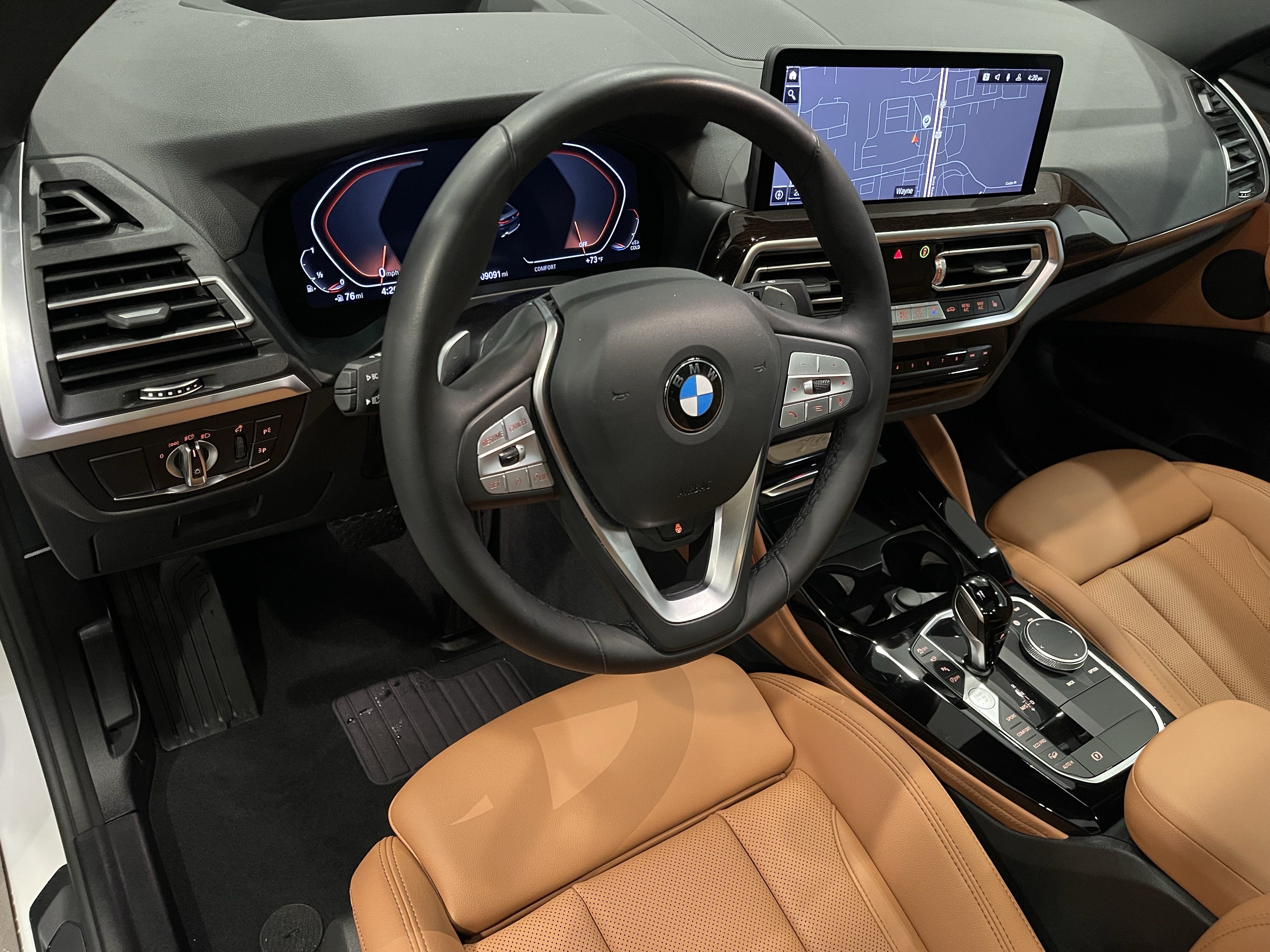 Used 2025 BMW X4 xDrive30i AWD/4WD image 13