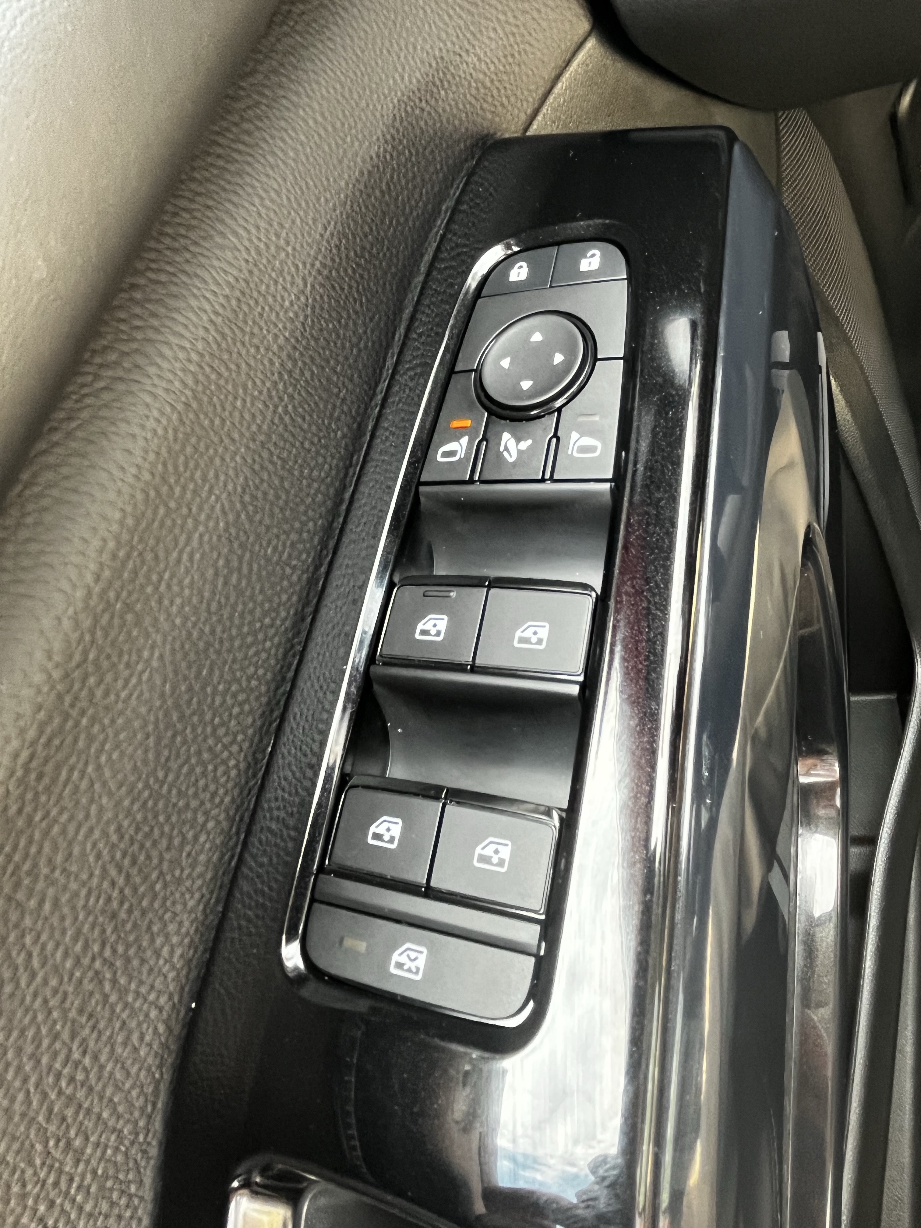 New 2026 Nissan Pathfinder Platinum w/ Accent Package AWD/4WD image 26