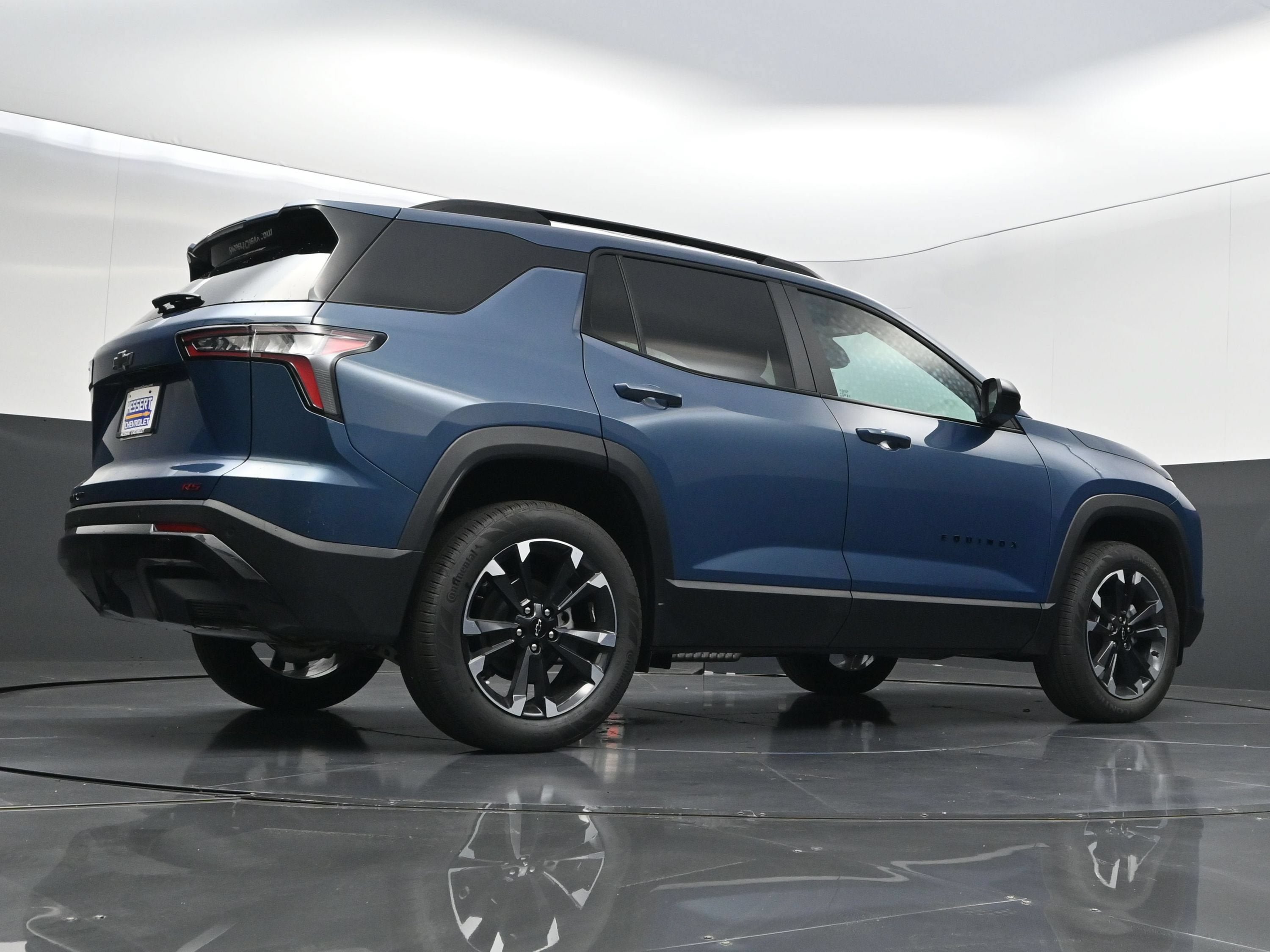 New 2027 Chevrolet Equinox RS w/ Convenience Package III AWD/4WD image 47