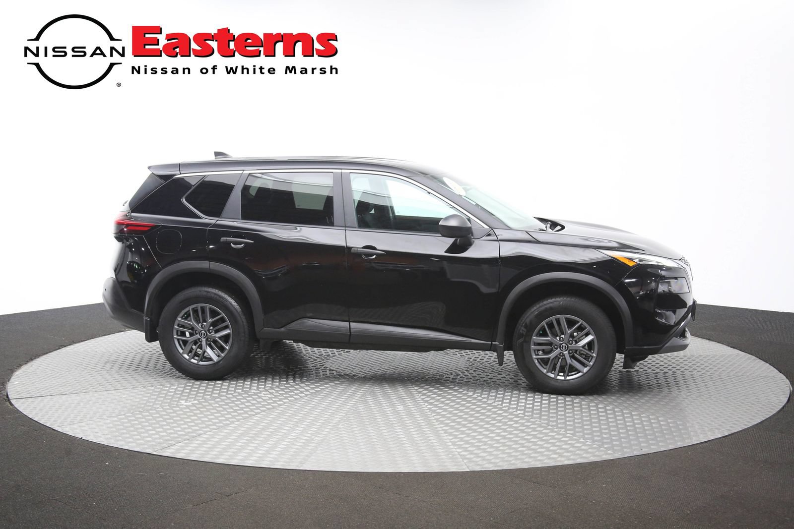 Used 2023 Nissan Rogue S FWD image 45