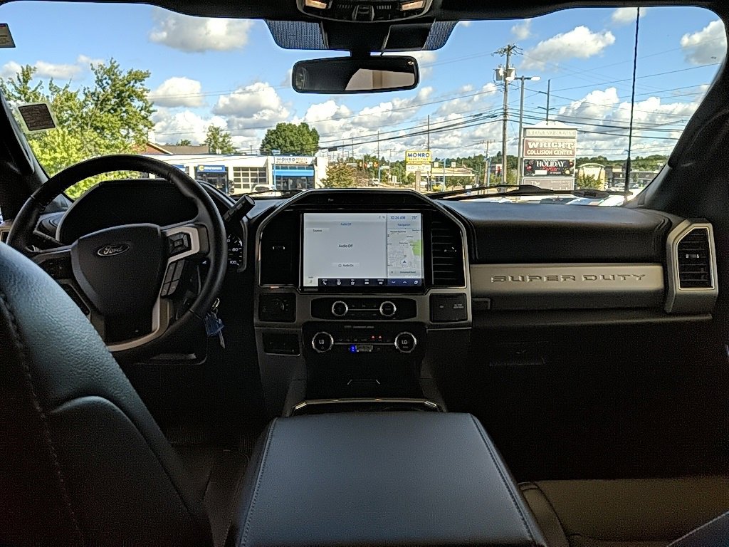 Certified 2022 Ford F350 Lariat w/ Black Appearance Package image 11