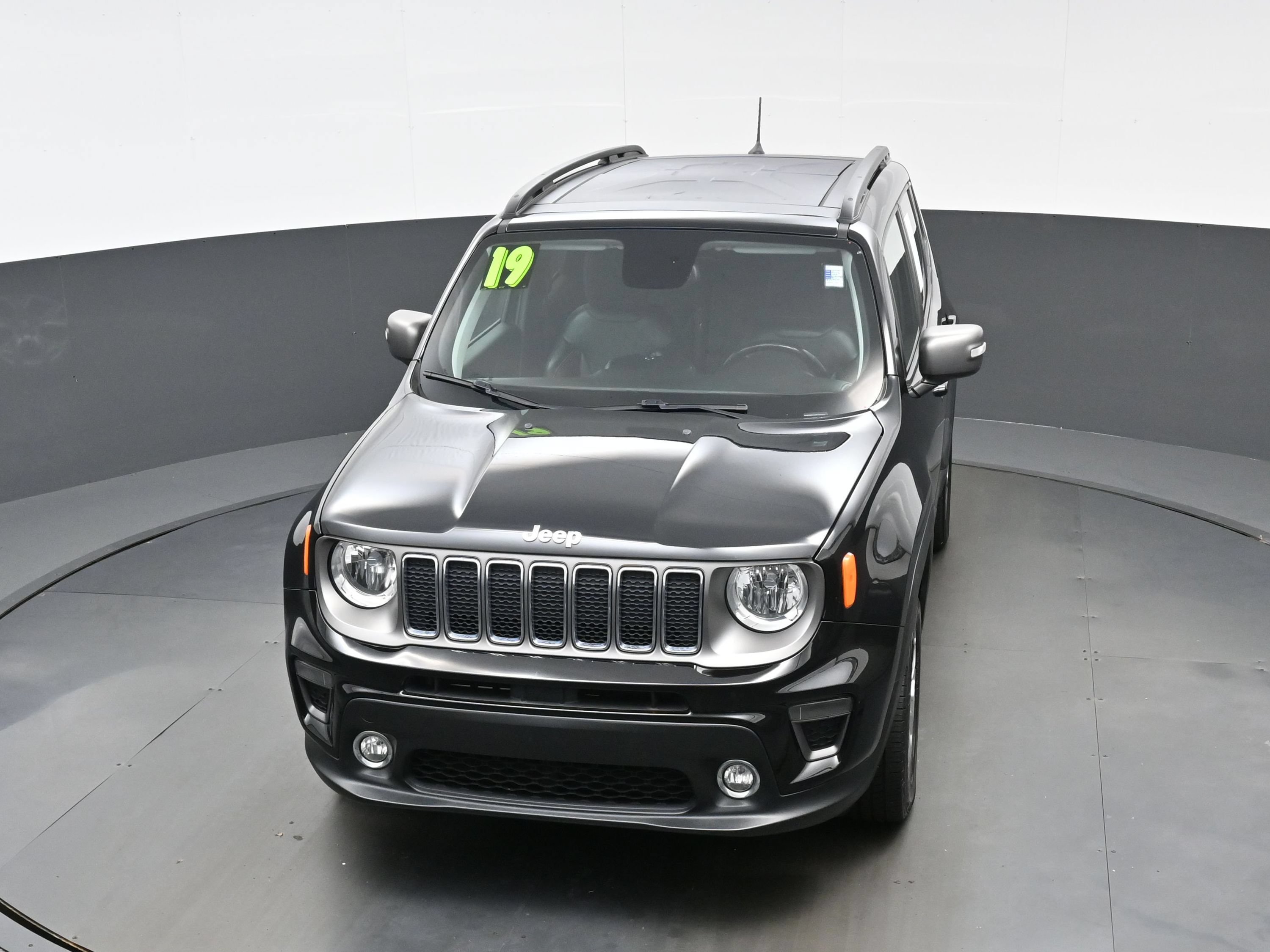 Used 2019 Jeep Renegade Limited w/ UConnect 8.4 Nav Group AWD/4WD image 41
