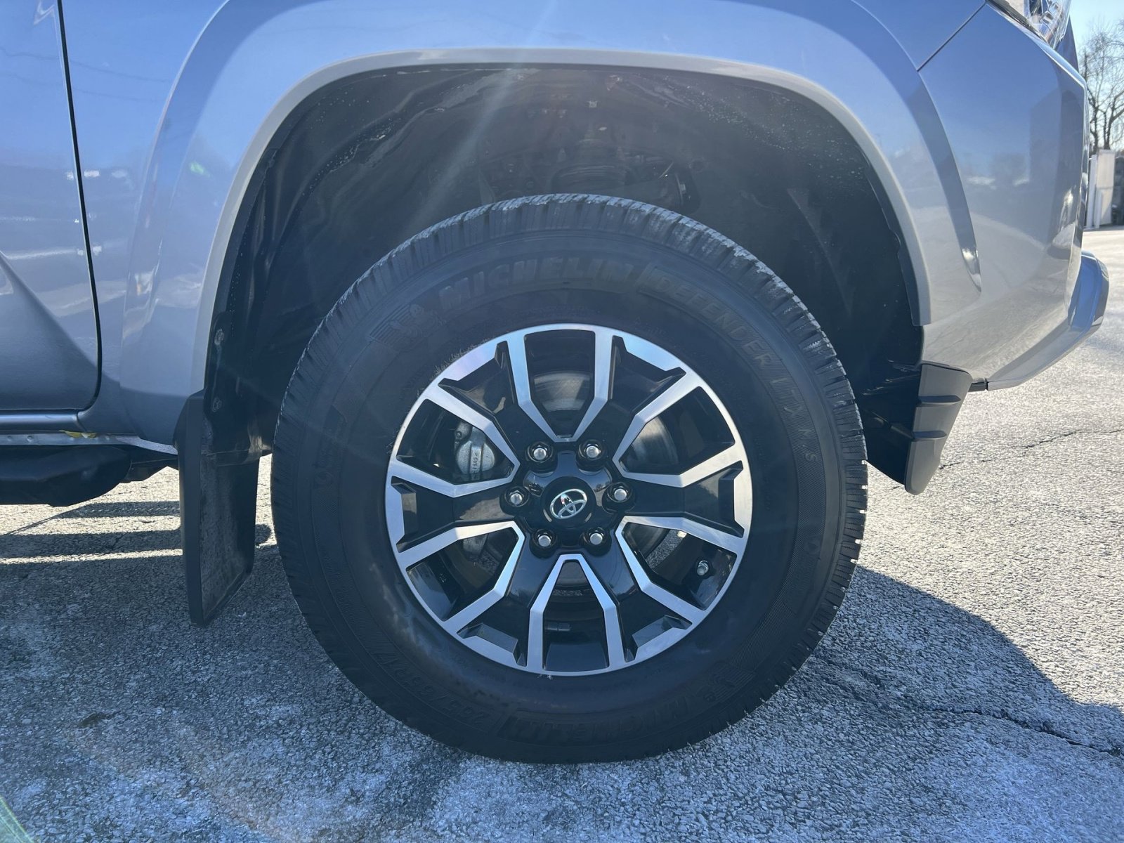 Used 2020 Toyota Tacoma TRD Sport image 12