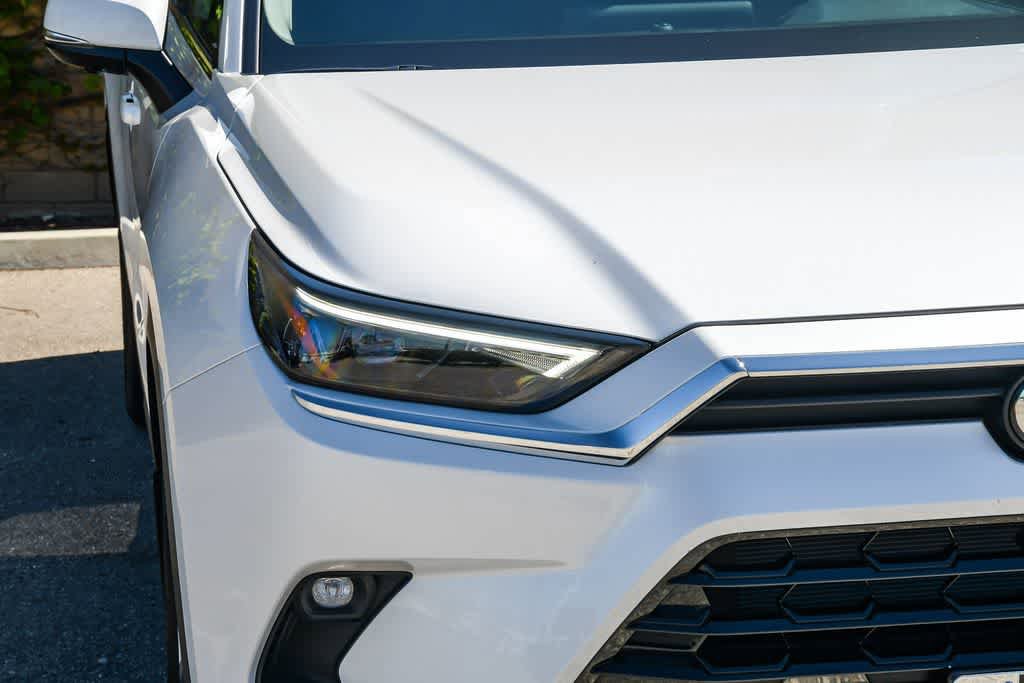 Used 2026 Toyota Grand Highlander Limited image 4