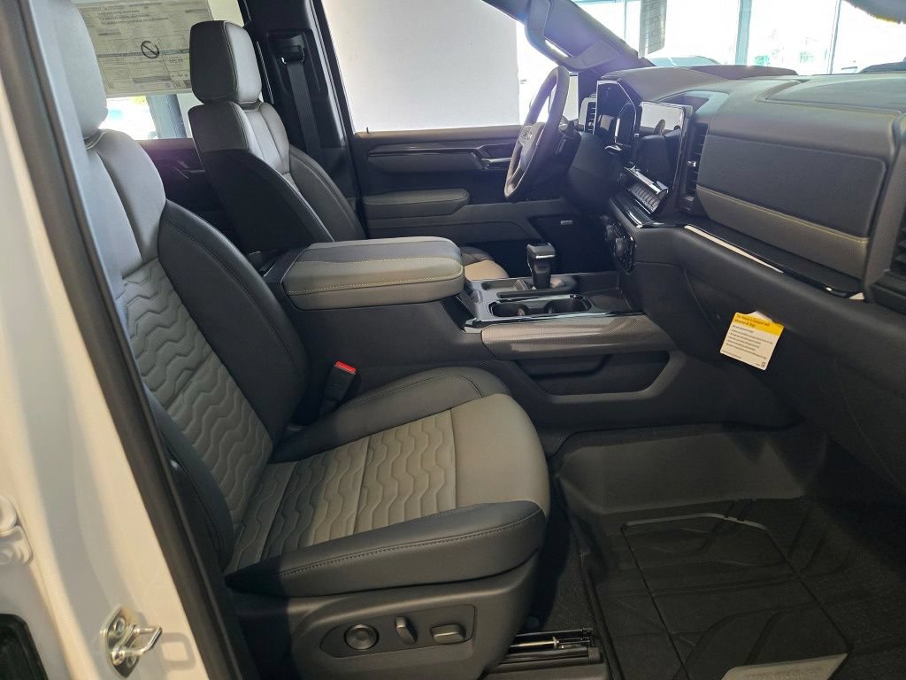 New 2026 Chevrolet Silverado 1500 ZR2 w/ LPO, Dark Essentials Package AWD/4WD image 6