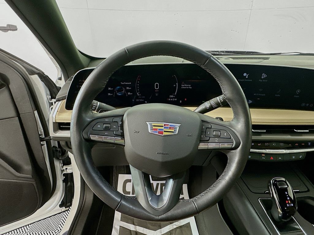 Used 2024 Cadillac XT4 Premium Luxury w/ Technology Package image 11