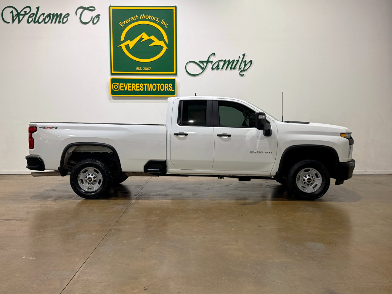Used 2020 Chevrolet Silverado 2500 W/T w/ WT Fleet Convenience Package image 9