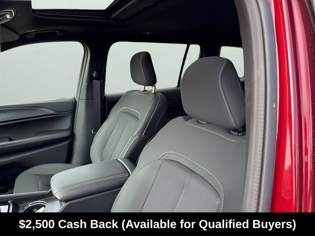 New 2025 Jeep Grand Cherokee L Laredo w/ Luxury Tech Group I RWD image 32