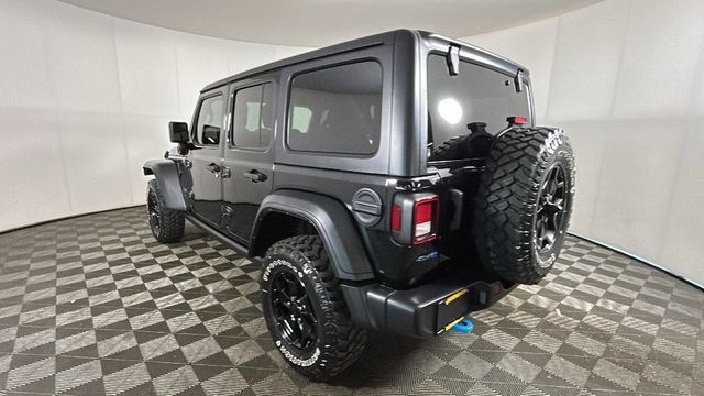 Used 2023 Jeep Wrangler Unlimited w/ Cold Weather Group AWD/4WD video 4