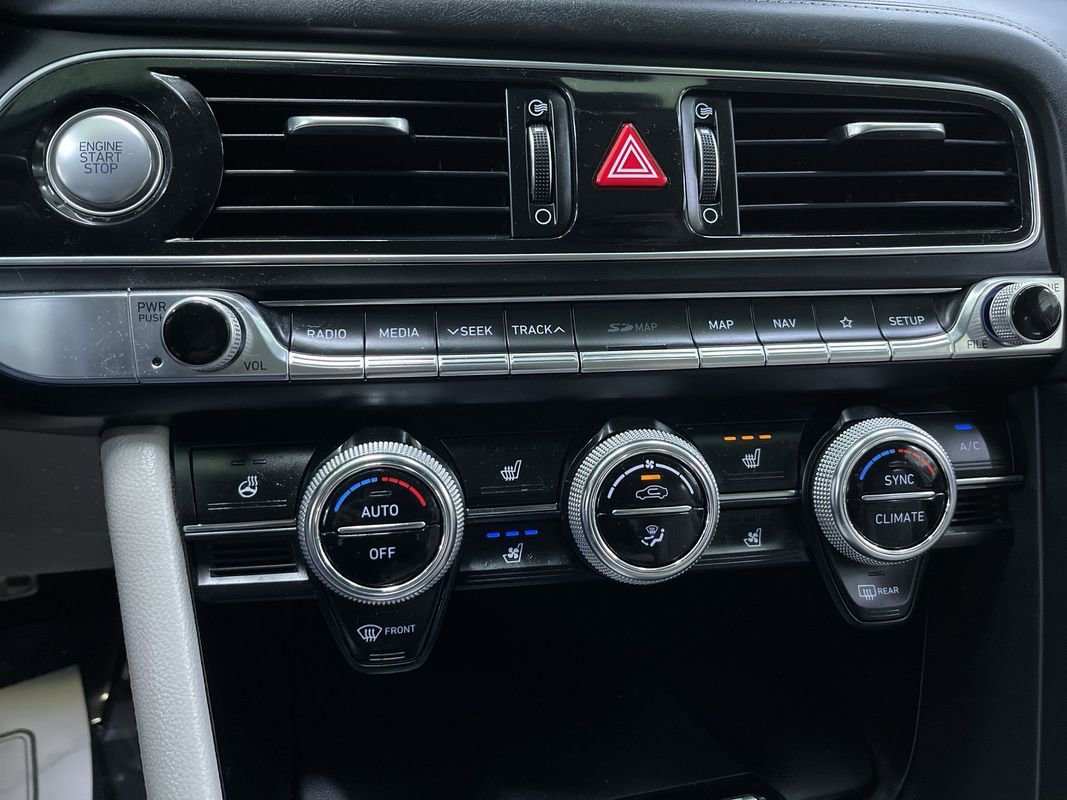 Used 2019 Genesis G70 3.3T Advanced image 24