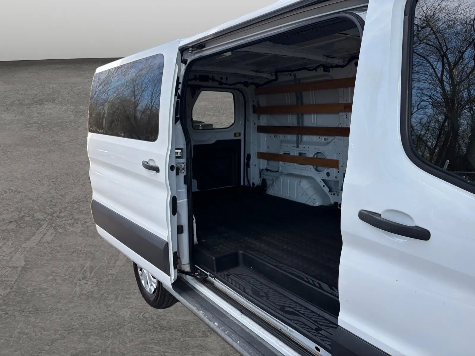 Used 2021 Ford Transit 250 Low Roof w/ Exterior Upgrade Package RWD image 15